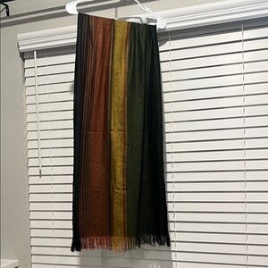Elegant Multicolor Striped Scarf